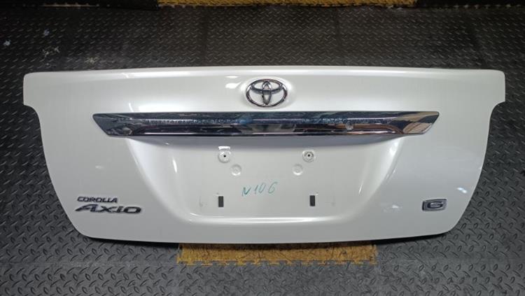 Крышка багажника Тойота Королла Аксио в Темрюке 106946