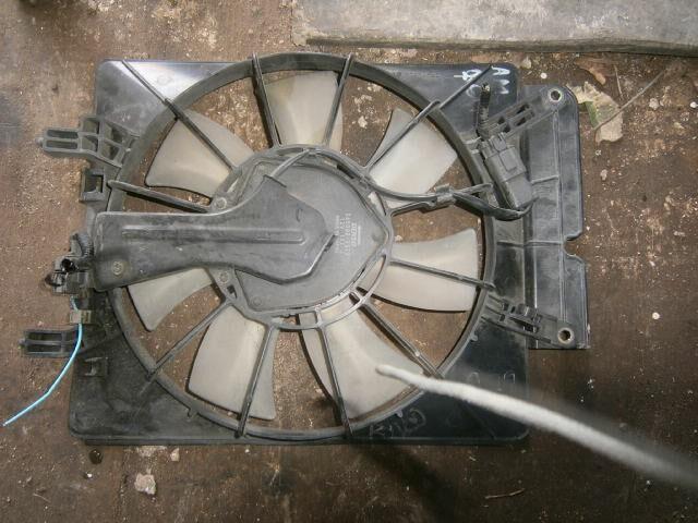 Диффузор радиатора Хонда СРВ в Темрюке 24032